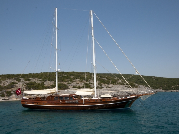 Arif Kaptan A Gulet Luxury Bodrum Yacht Charter 6 Cabins Air Condition