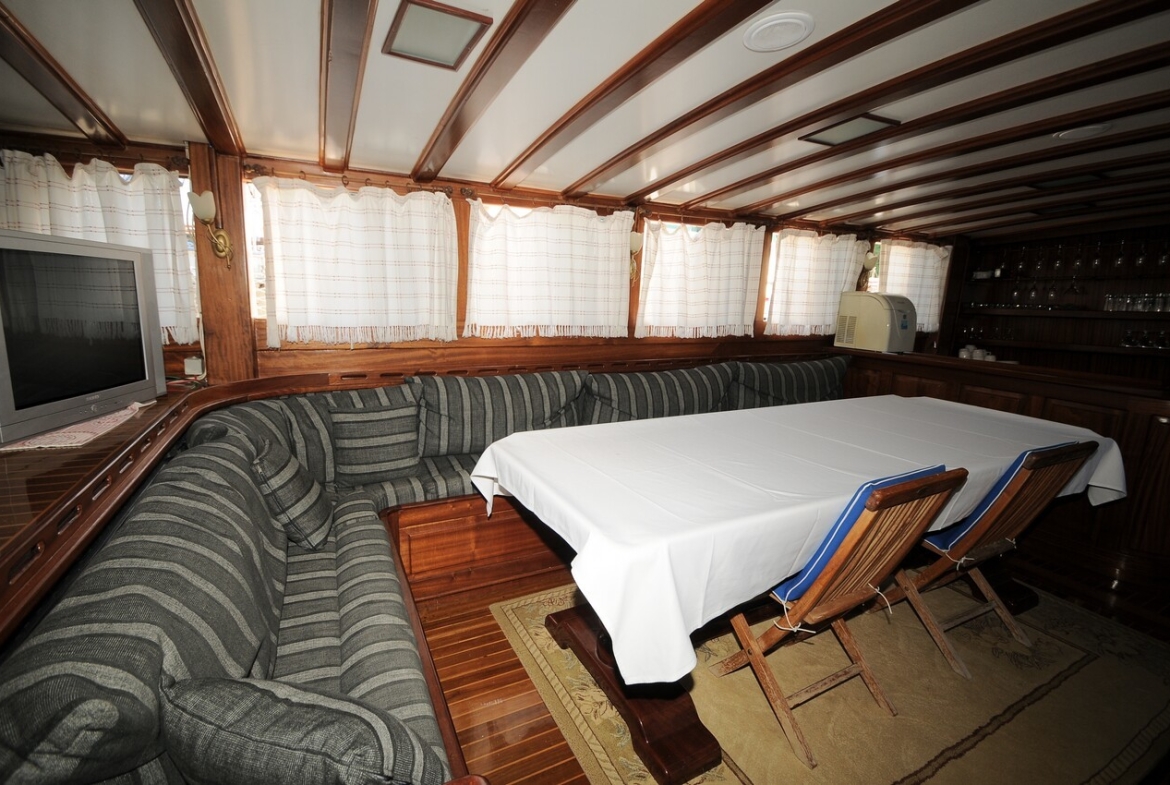 Crewed Yacht Charter with Prenses Selin Gulet Turkey