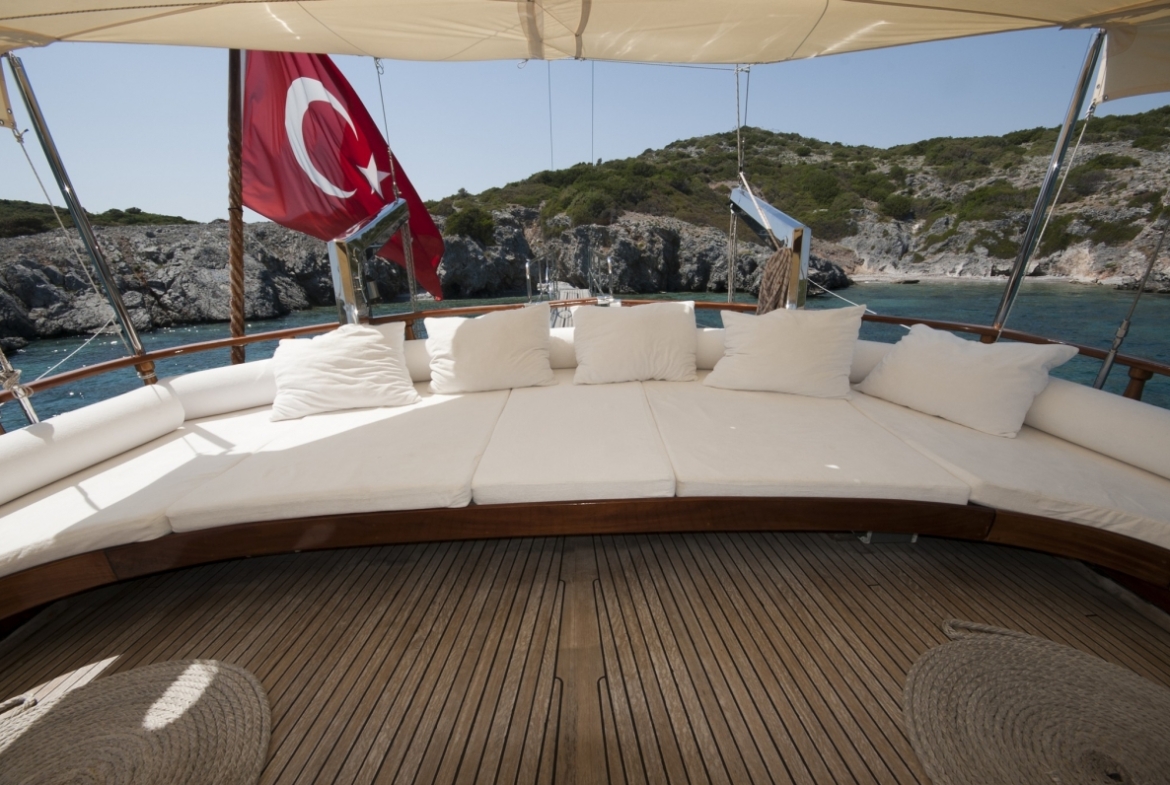 Arif Kaptan A Gulet Luxury Bodrum Yacht Charter 6 Cabins Air Condition
