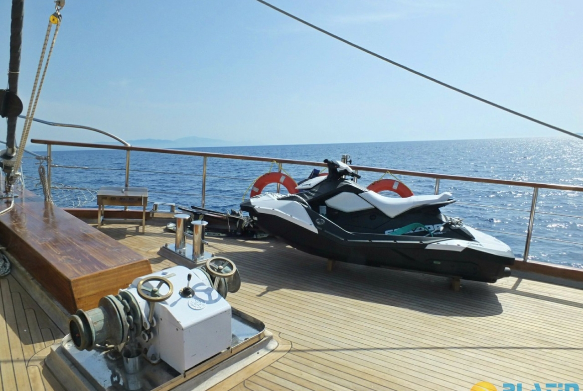 Yacht Kaptan Mehmet Bugra 8 Cabins 34 Meters Yacht Charter Turkey