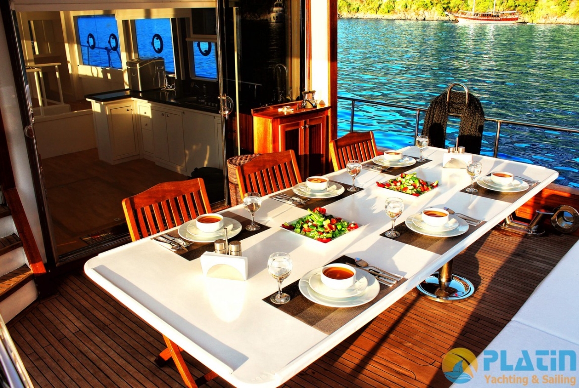 Maske 3 Rental Motorycht in Turkey Fethiye Marmaris Bodrum