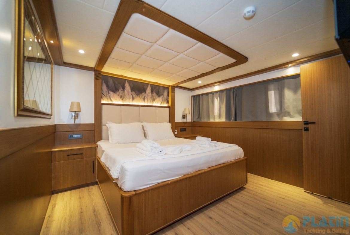 Alegria Trawler Yacht