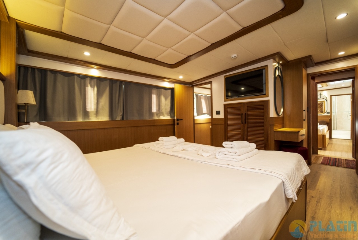 Alegria Trawler Yacht