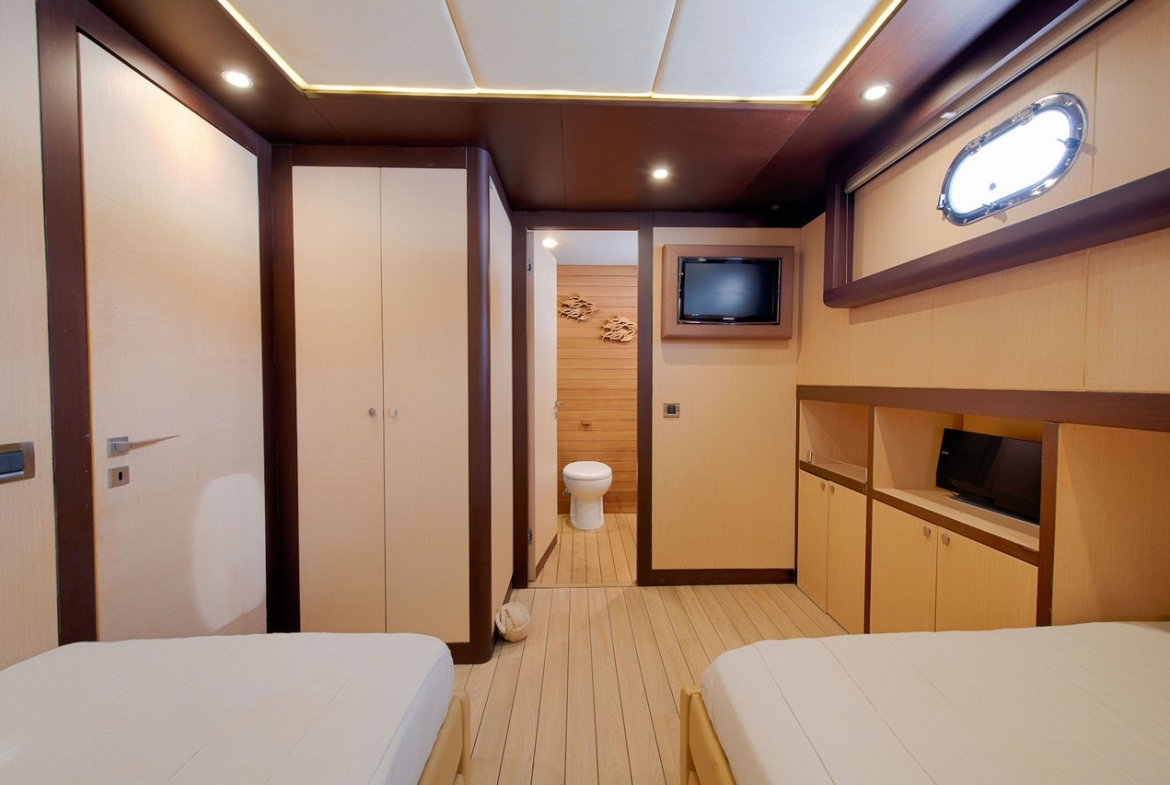 The Wall Gulet Yacht caicco